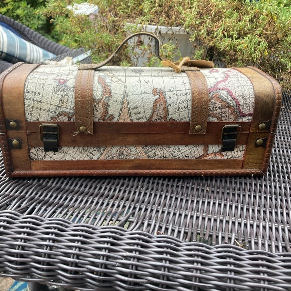 Twine new old world wine bottle gift box - Picture 9 of 14